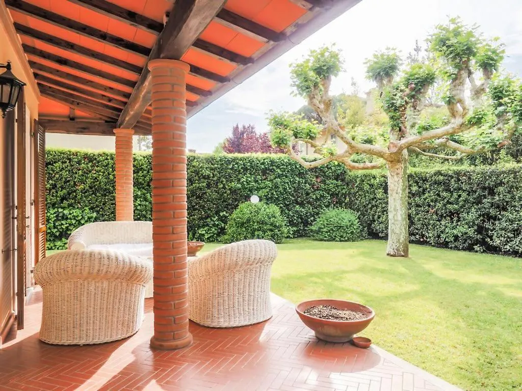 Villa Agnelli 0*, Forte dei Marmi